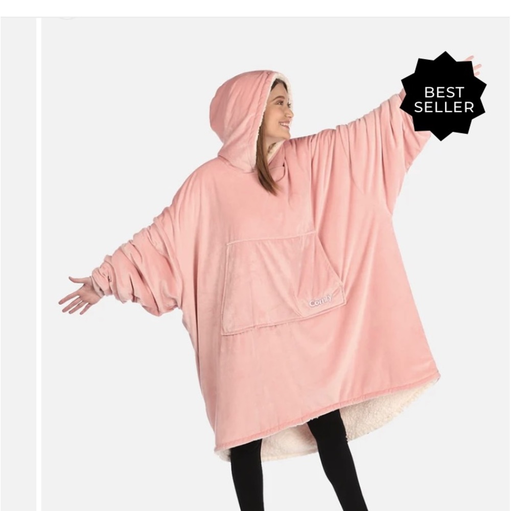 The Comfy Wearable Blanket Dusty Rose
Microfiber with a Sherpa Lining